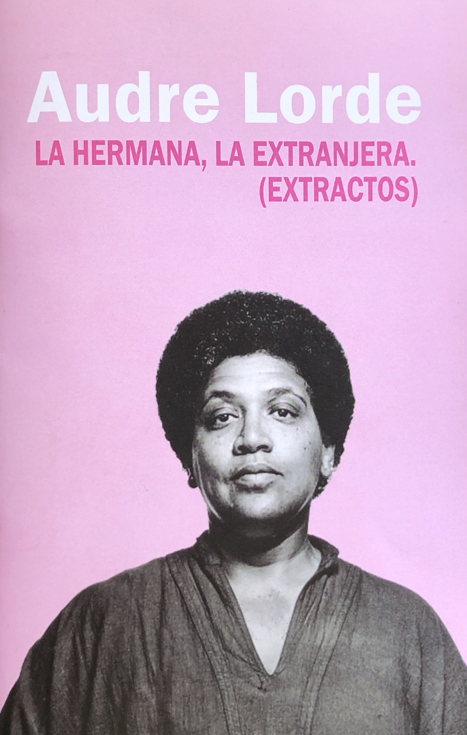 La hermana, la extranjera